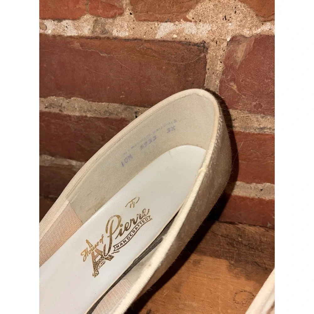 Dolce By‎ Pierre Gold Satin Kitten Heel Pumps Womens Shoes
